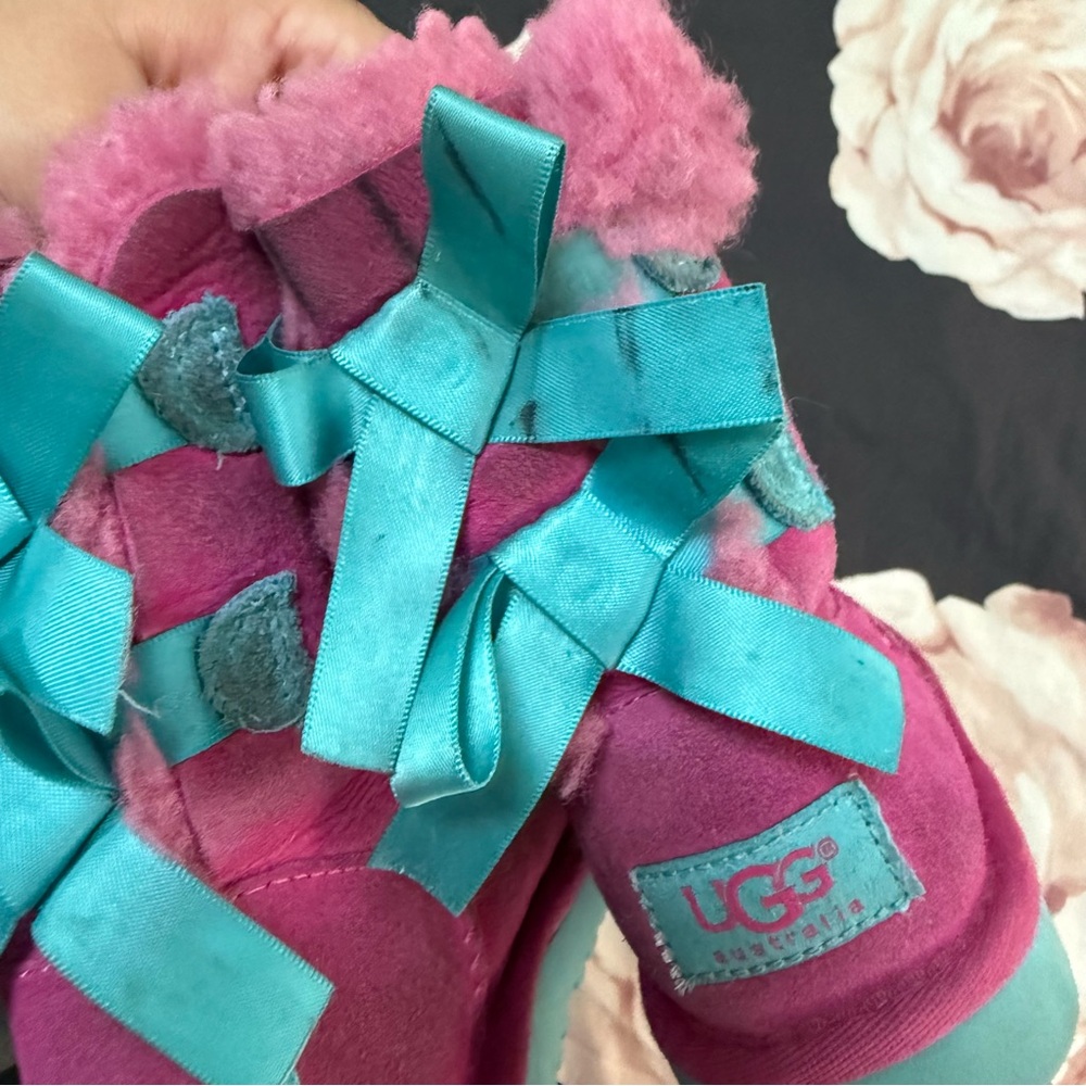 UGG Fuchsia Boots with Turquoise Bows - Picture 7 of 8